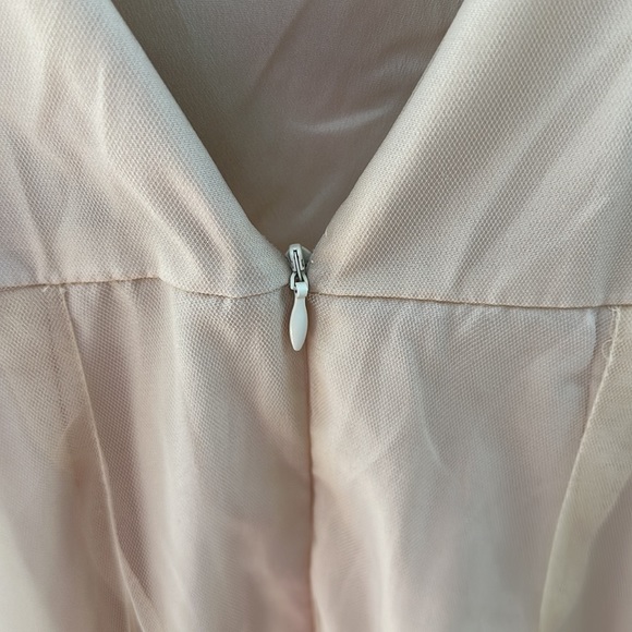 Fun dress with flowers and sequins - Picture 7 of 9